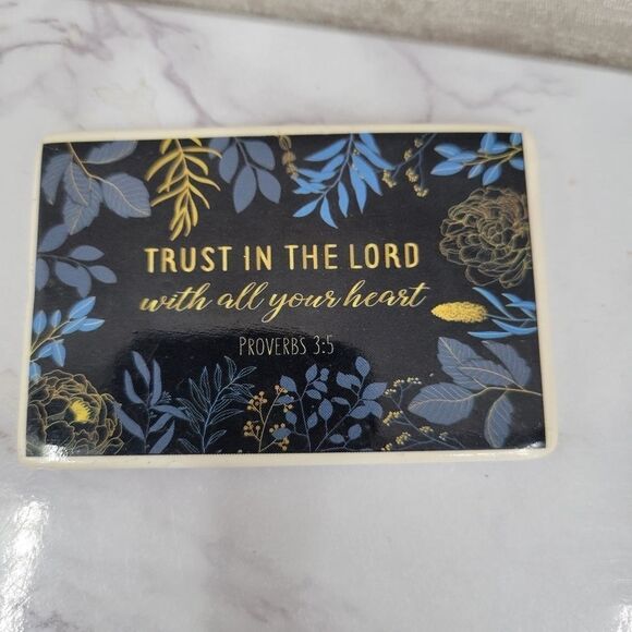 Vintage 80's Religious & Angel Magnets - Picture 6 of 8
